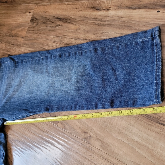 LEVIS Demi Curve Cropped Pants - Picture 7 of 7